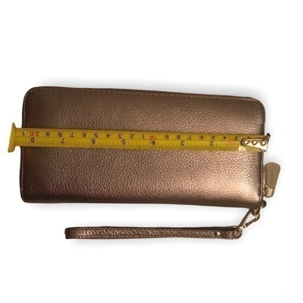 Michael kors silver leather metallic wristlet clutch wallet bag